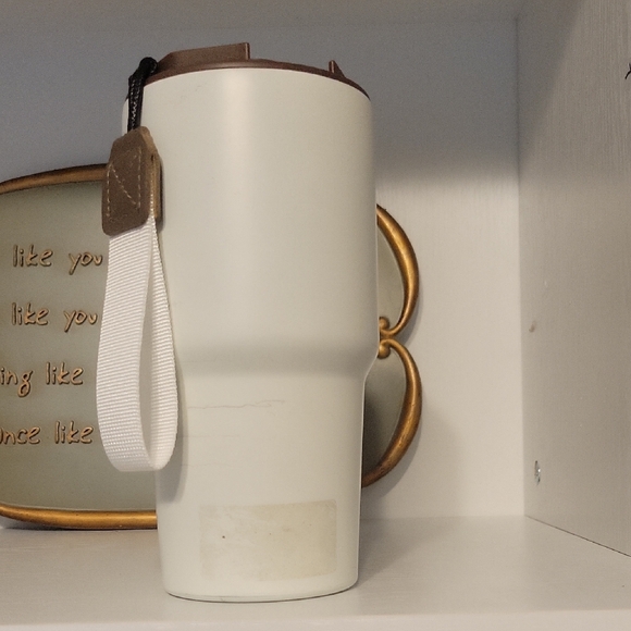 Snoopy Peanuts Travel Mug wrist band closeable spout for no spill. - Picture 2 of 5